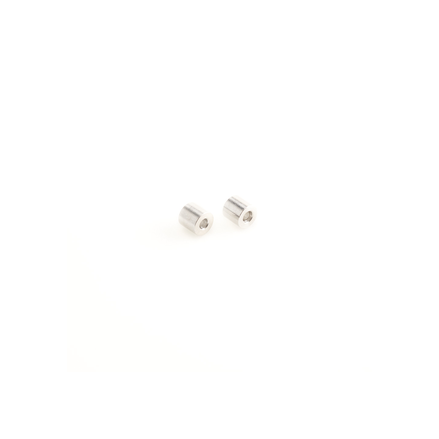 Lab04 WIDE REAR BODY BUSHING (2 PCS)