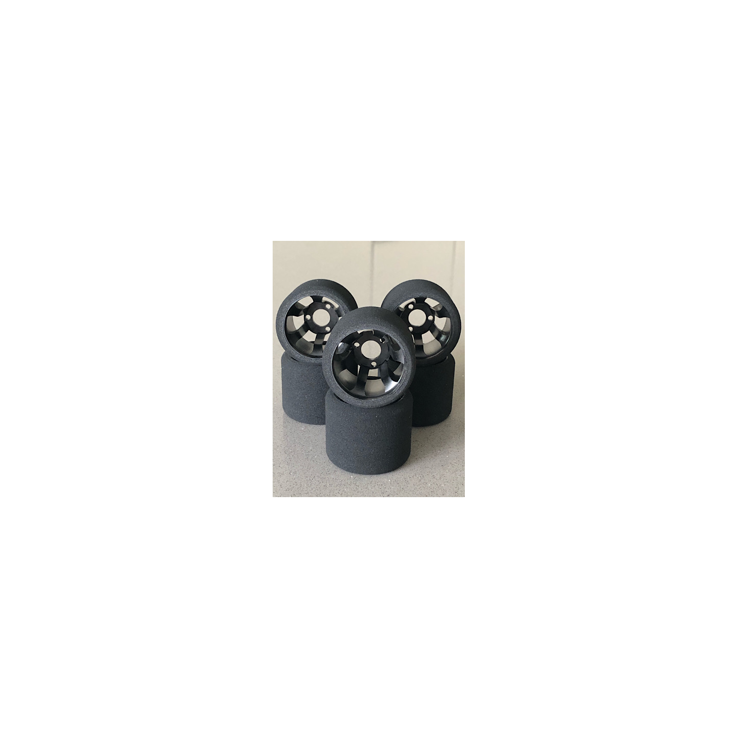 ULTI 1/12 TIRES REAR (3 PAIRS)
